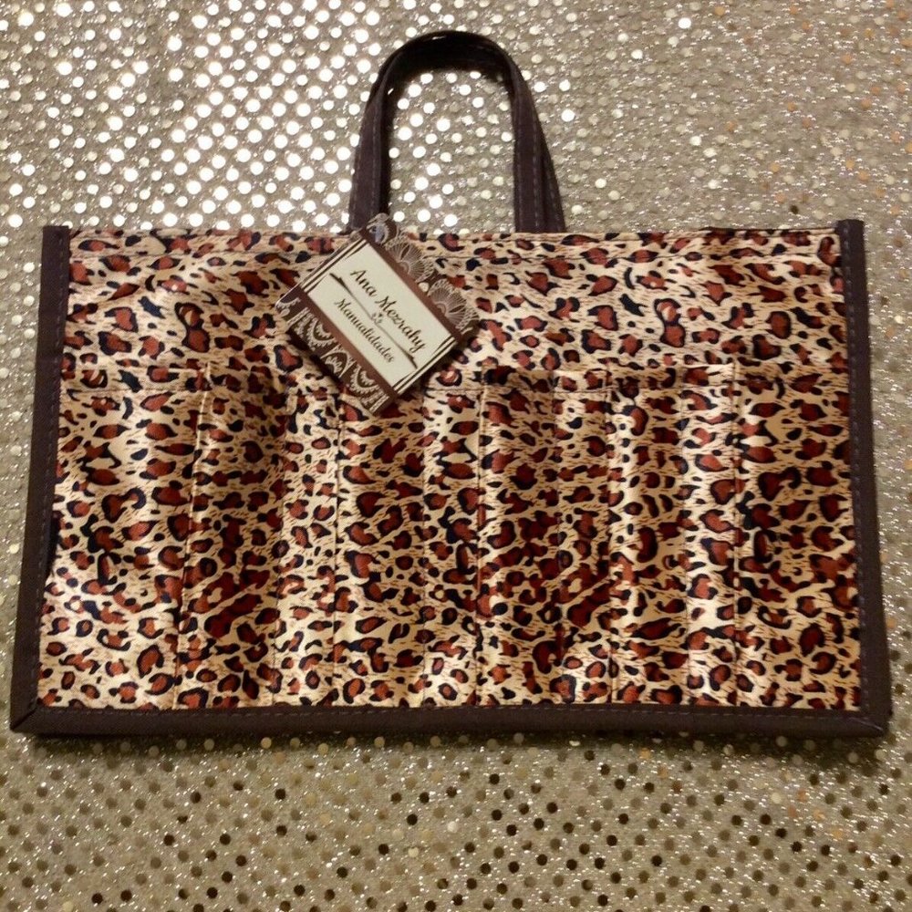 Ana Mezrahy Women Bag / Purse 11x7 Leopard Print. Condition is "New with tags".